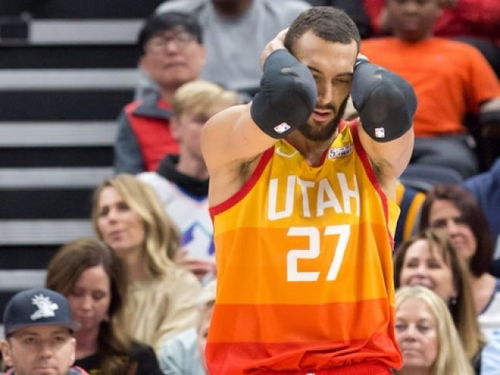 NBA宣布暂停2019(NBa暂停多久)