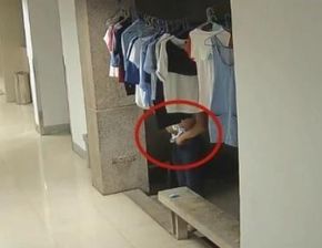 以为内衣被风吹走了 监控拍摄的真相让女人害怕