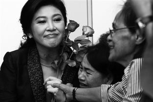 泰国国王不能操纵军队,总理负责国家行政,笔不能指挥枪(泰国不能议论国王)