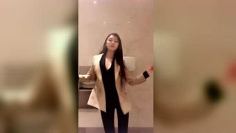 男子患有快速眼动期睡眠行为障碍