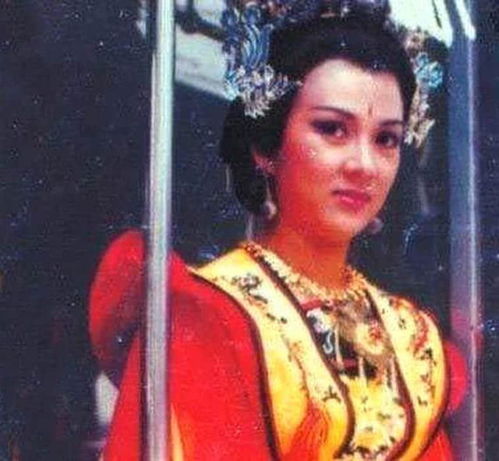 女皇武则天为何禁止宫中养猫?女皇武为什么怕猫(唐朝女皇武则天歌曲)