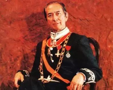 在港澳,你只需要说出来赌王二字,人们知道是指何鸿燊(港澳证需要多久)