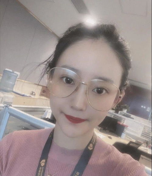 “绿地出轨门”女主张雨婷回应 绿地高管与张雨婷发生什么?(绿地高管出轨女)