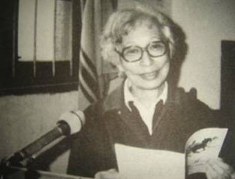 老照片:民国时期富裕家庭的妻子和女士的生活(老照片民国时期老百姓)