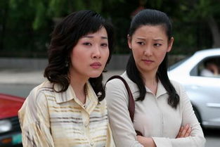 小伙看视频爱上亿万女富豪 不远千里去献花结果尴尬了(女总裁爱上穷小伙视频)