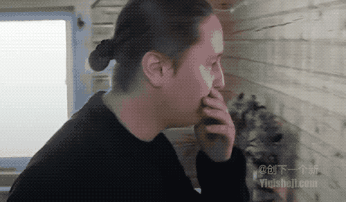 俄男昏迷3个月后醒来:为什么大家都戴口罩?