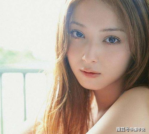 佐佐木希被家暴,丈夫出渡部出轨AV女优与多名女性不伦