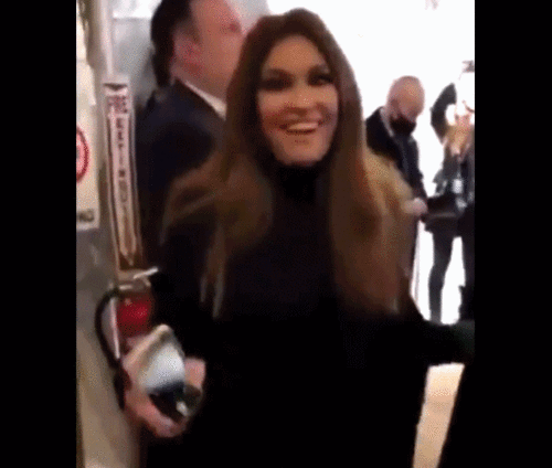 特朗普长子女朋友确诊：金伯利·吉尔福伊尔Kimberly Guilfoyle