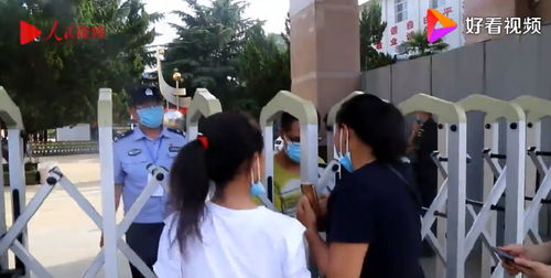 考生在考试前哭了12分钟:约好见妈妈(普通话考试考生说哭了)