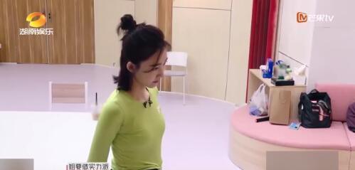 第二次演出结束,最后的排名也出来了,你喜欢哪个姐姐的表演?(演出结束发朋友圈)