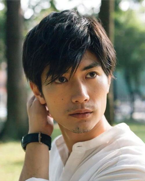 日本男明星三浦春马被吊死 曾出演《最后的灰姑娘》(日本三字男明星)