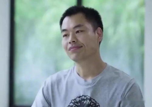 曾经在街上殴打班主任的男人现在想向老师道歉