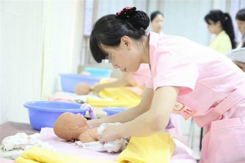 新生儿在出生6天后被监控,家政公司已暂停工作(新生儿在出生6天黄疸15严重吗)