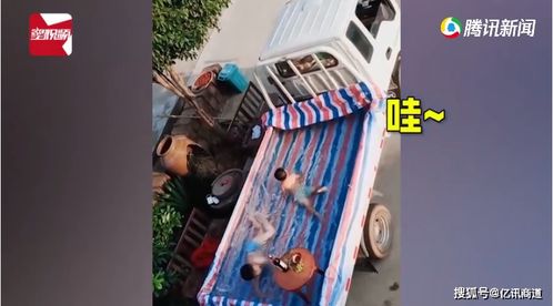 爸爸在卡车上为儿子建造流动巴厘岛 现场曝光过于拉风