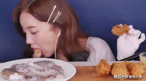 3岁的女孩被喂到70斤。 父母不停地加食物,她的反应让人心疼