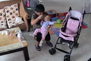 保姆被训斥保姆甚至扇了男婴光
