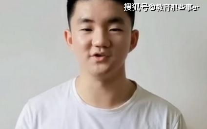 高考696分,弟弟说想当兵(福建高考696分)