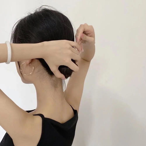 女孩被未成年人扇脸 打得流鼻血