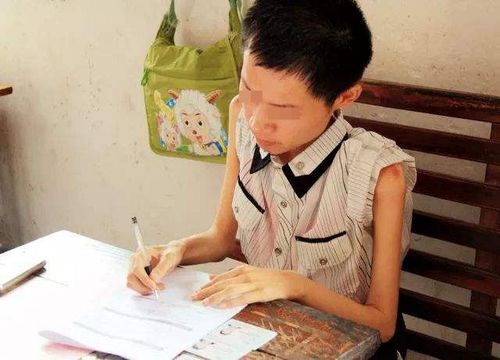 背病儿子读博士 母亲生病的儿子