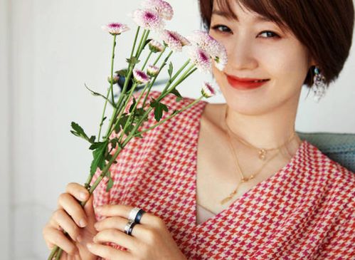 44岁的马伊琍饰演一个18岁的女孩!上一秒像小女人一样害羞,(46岁马伊琍)