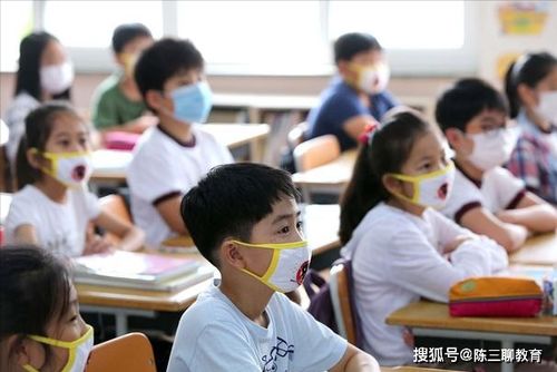 江苏初中教师一开学被停职(初中教师开奔驰)