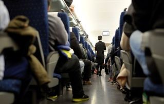 警察打开20条金条、3万元现金、手机、公章等贵重物品