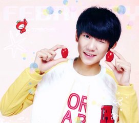 王俊凯20岁生日,真的长大了大男孩了!(王俊凯20岁生日直播回放全程在哪里看)