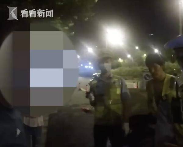 女子凌晨3点翻车,直到天亮才报警(22凌晨3:00翻车事件)