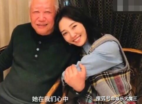 熊顿回应白百何:看到这么多人关注我和百合(是什么电影)
