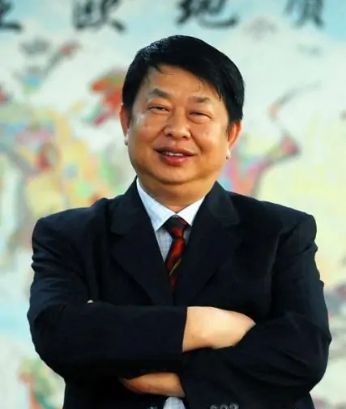 钱冰说:我们想用婚姻来证明真爱可以跨越和突破年龄的界限!
