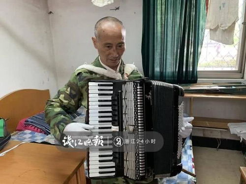 少年乐器梦,老来终于圆了 70岁王明佐提到与小提琴结缘
