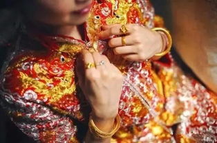 嫁妆超过3000万,现场现金和黄金让网民看起来很傻!(嫁妆超过男方彩礼多很多倍好吗)
