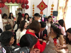 婚礼现场新娘突然提起婚纱狂奔 新郎转过头跑了 结局爆笑!(婚礼现场新娘突然悔婚)