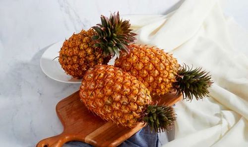 小化妆告诉你菠萝和菠萝的区别