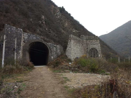 奶奶包隧道灵异事件的真相 奶奶包隧道灵异事件视频
