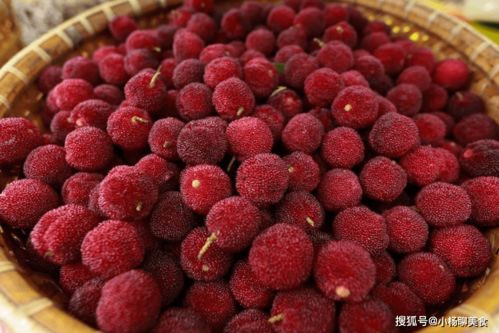 如何清洗杨梅呢?最快的方法是用盐水、小苏打和水果和蔬菜清洁剂(如何清洗杨梅水)