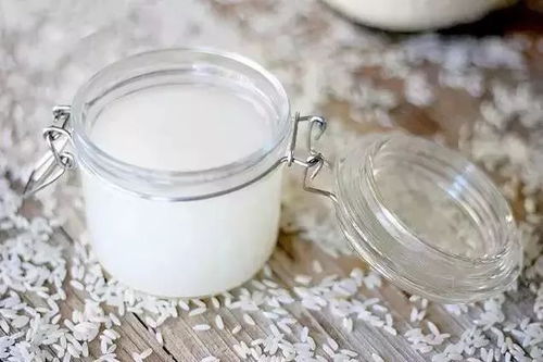 蓝莓怎么洗?可以用洗米水、盐水、面粉水冲洗(盒装蓝莓怎么洗)