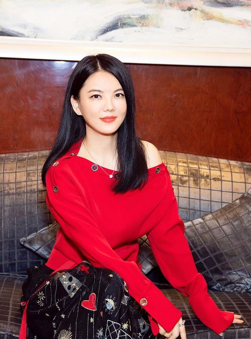 李湘年轻时最美的照片,包括流鼻血 李湘年轻照 最美
