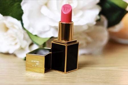 tf口红的全名是什么? tomford,缩写就是tf,中文翻(萝卜丁口红全名)
