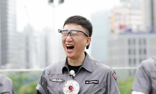 丁嘉丽和孙红雷的故事 金星曾在节目中说过: 娱乐圈有一个很受(丁嘉丽和孙红雷的合影)