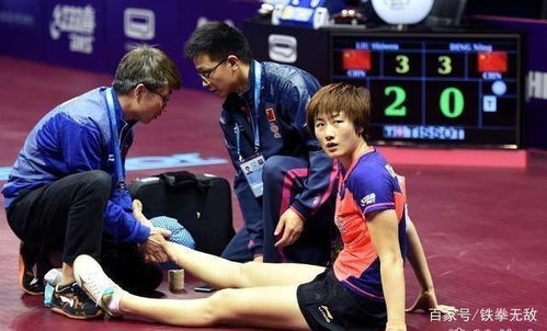 为什么郭沁坐在椅子上? 郭沁在演出前不小心扭伤了脚(郭沁为什么输了)