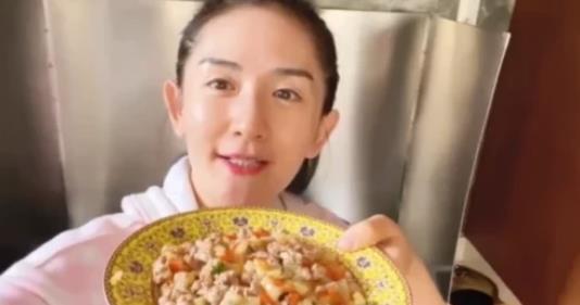 谢娜给刘烨打了几次胎?这一点尚未公布,只有他们双方才能知道查(刘烨比谢娜大几岁)