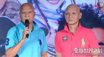 计春华的下颌骨比杜玉明大,仔细观察,会发现