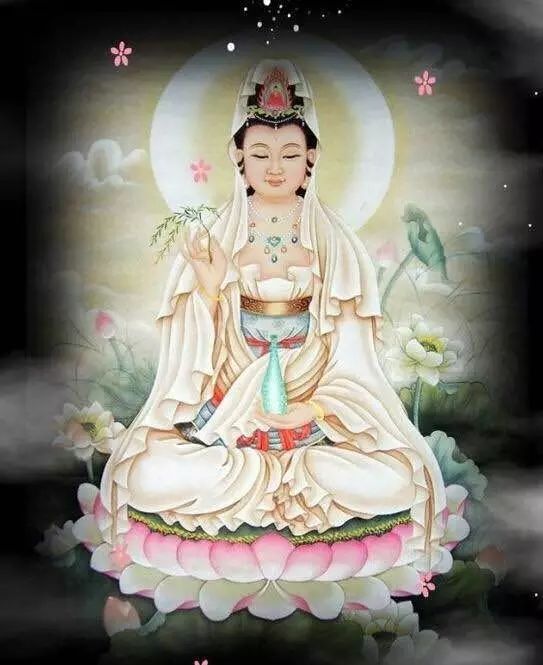 为什么观音菩萨手里拿着这两样东西?(观音菩萨的手是什么样的)