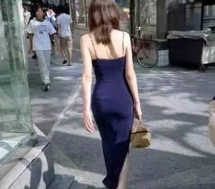 网络配图嫁给萧诠后,徐昭佩留下了一儿一女,分别是长子萧等