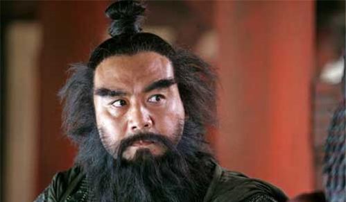 曹操打败吕布后,带刘备回到徐都(曹操用什么计谋打败了吕布)