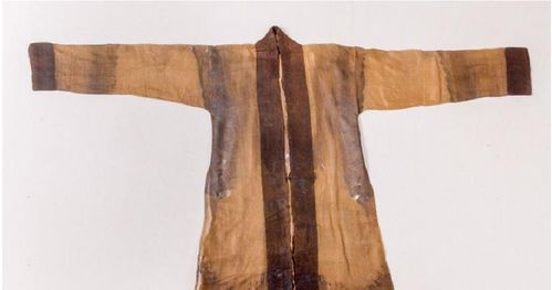 古代女性的胸衣,从后到前,下面有线,可以同时围裙腰(古代胸衣怎么穿)