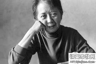 张充和1914年出生于上海,祖籍合肥,是淮军将军