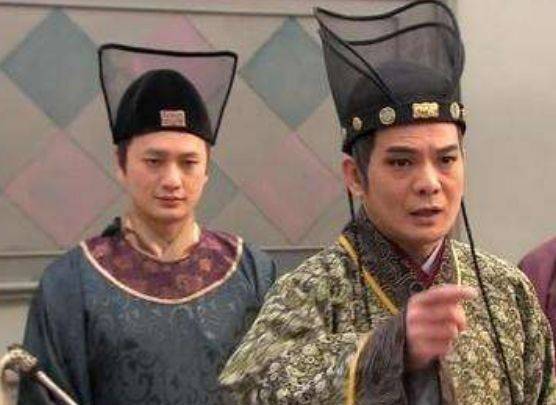 每天除了为皇帝、皇后和宫殿的妃子服务外,还能做些什么?