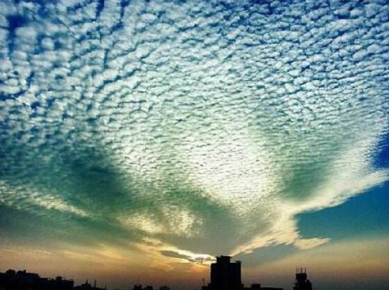什么是地震云?(什么是地震云图片)